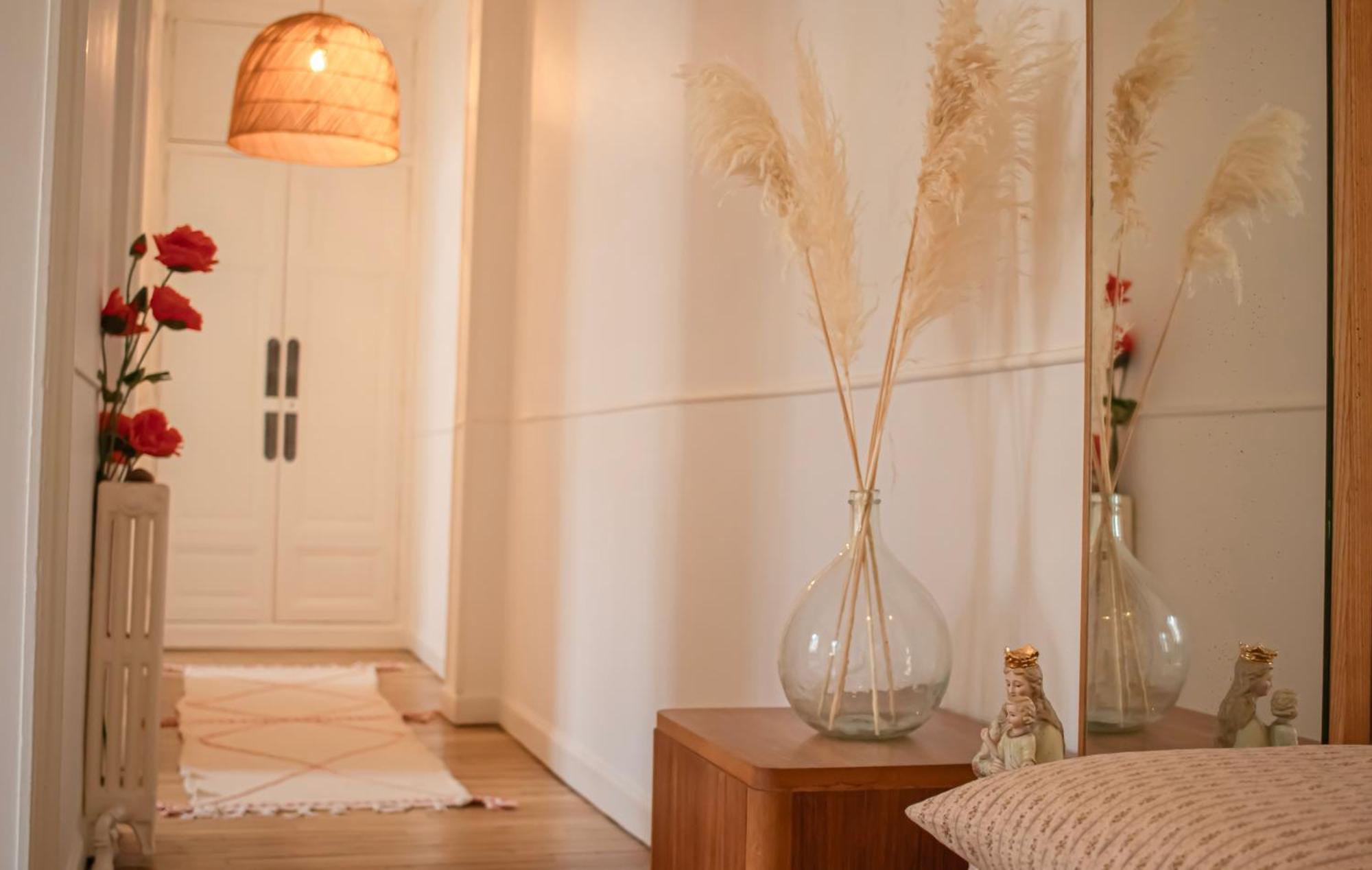 Rare! Magnifique Appartement - Vue Cathedrale Reims Exterior foto